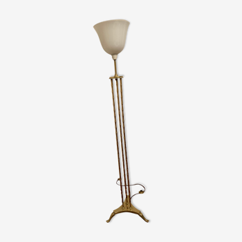 Vintage tripod golden-footed lamppost
