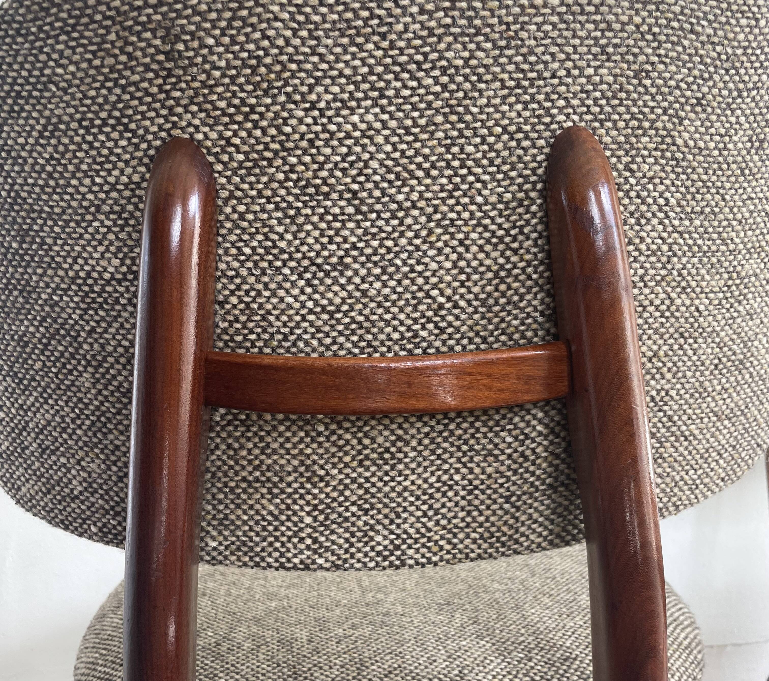 2 chaises ciseaux par Louis van Teeffelen pour Wébé