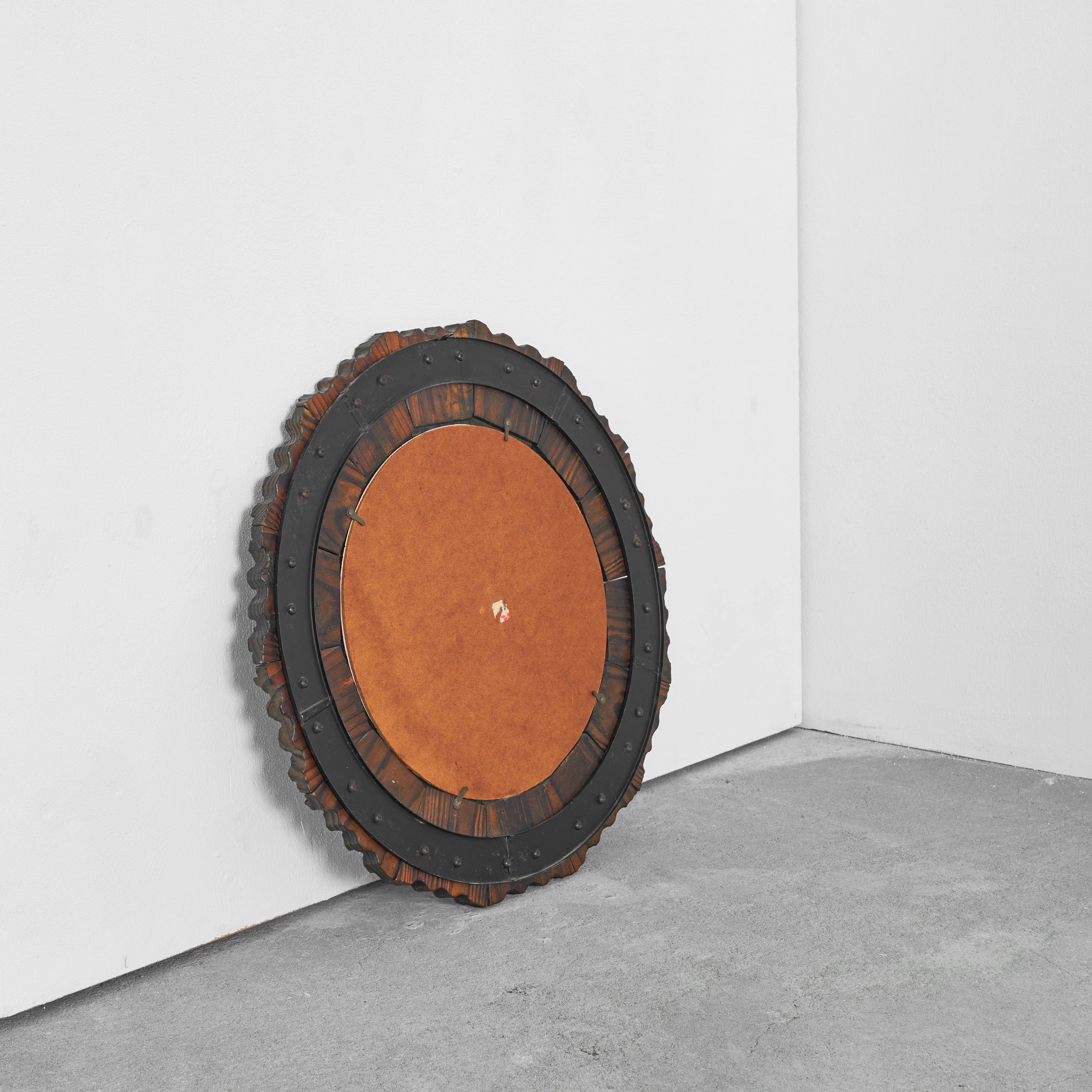 Miroir mi-siècle en bois sculpté années 1960