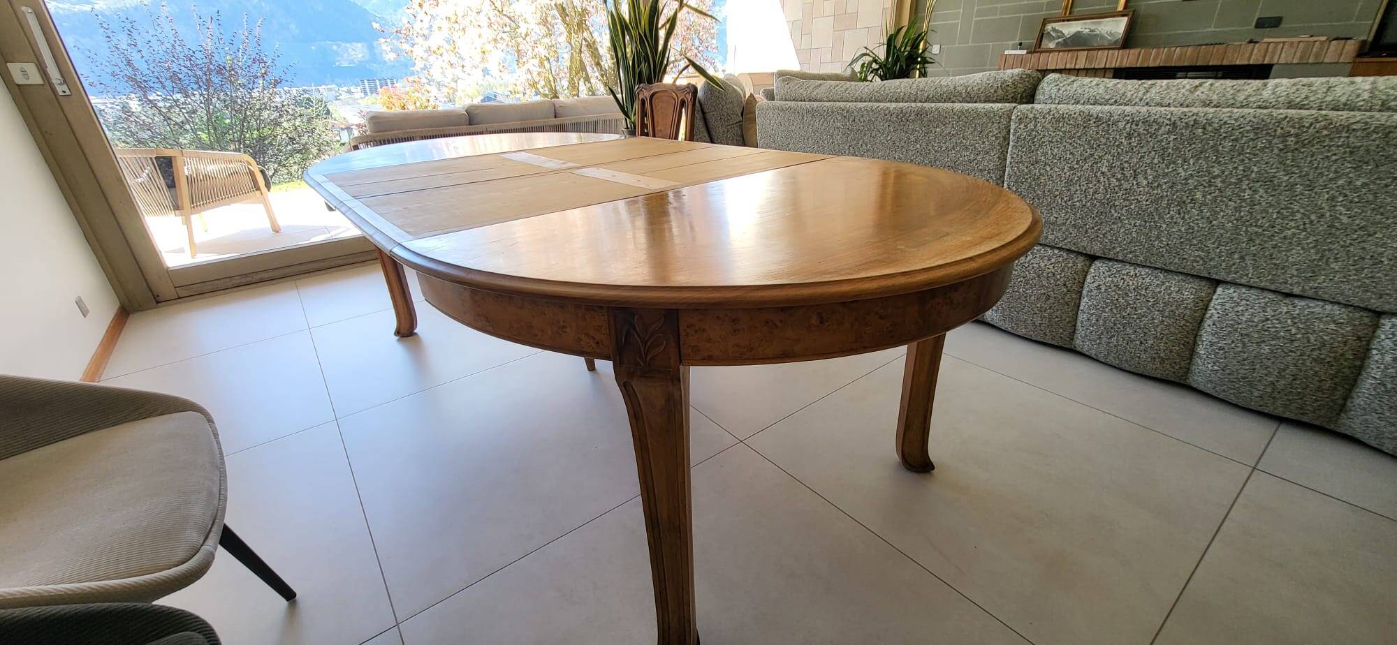 Table and 10 Art Nouveau style chairs.