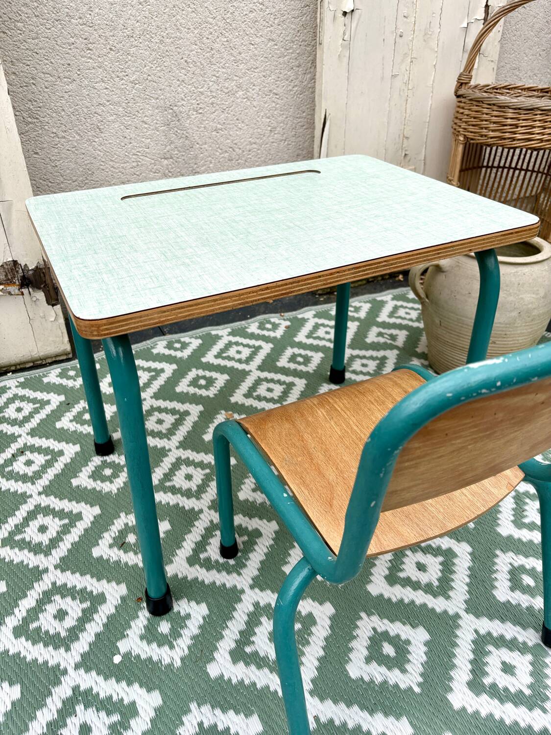 Bureau enfant Formica avec chaise