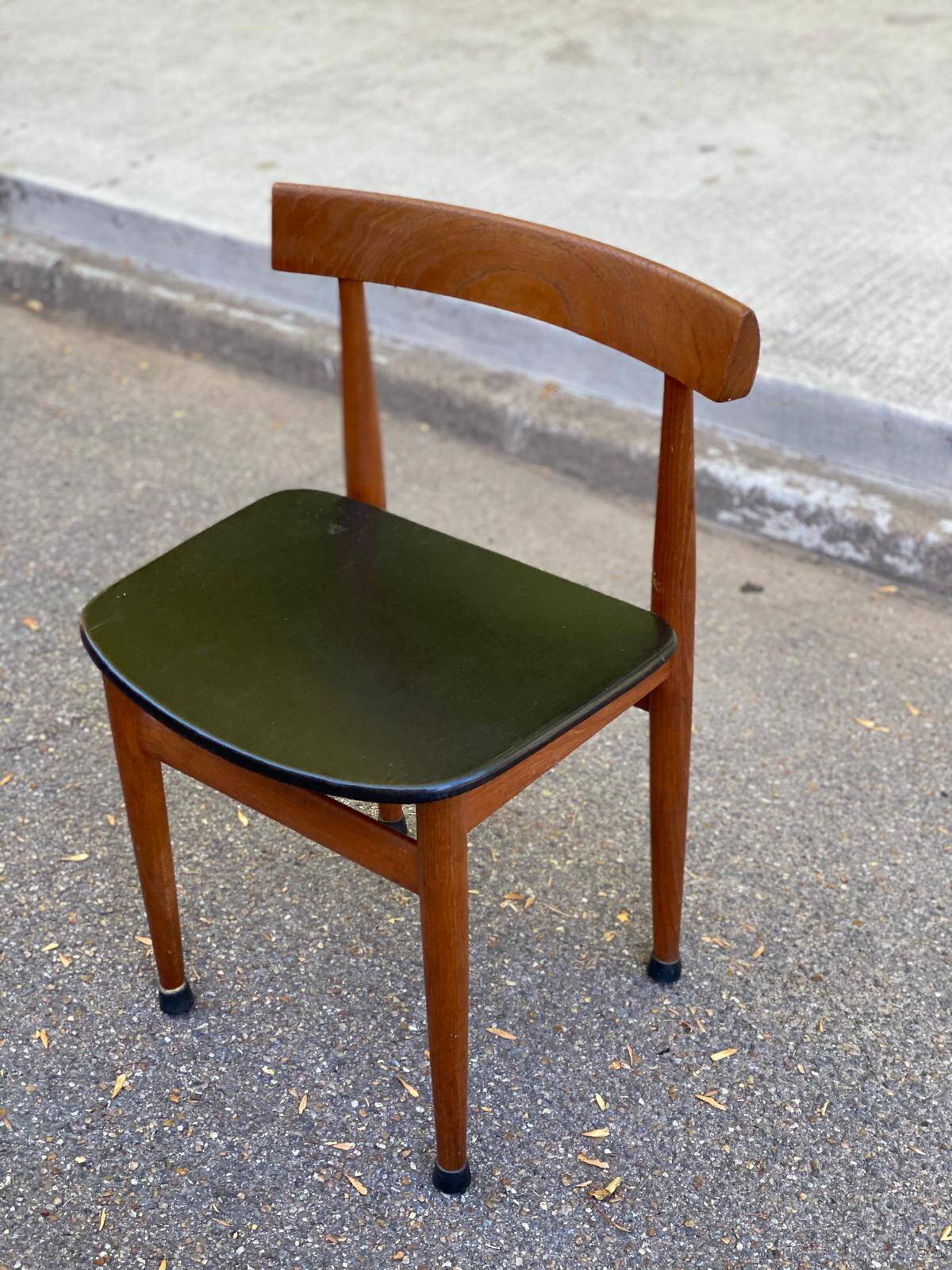 Scandinavian Roundette chair by Hans Olsen for Frem Røjle Denmark 1960