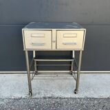 Meuble industriel à tiroirs