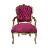 Fauteuil doré de style Louis XV