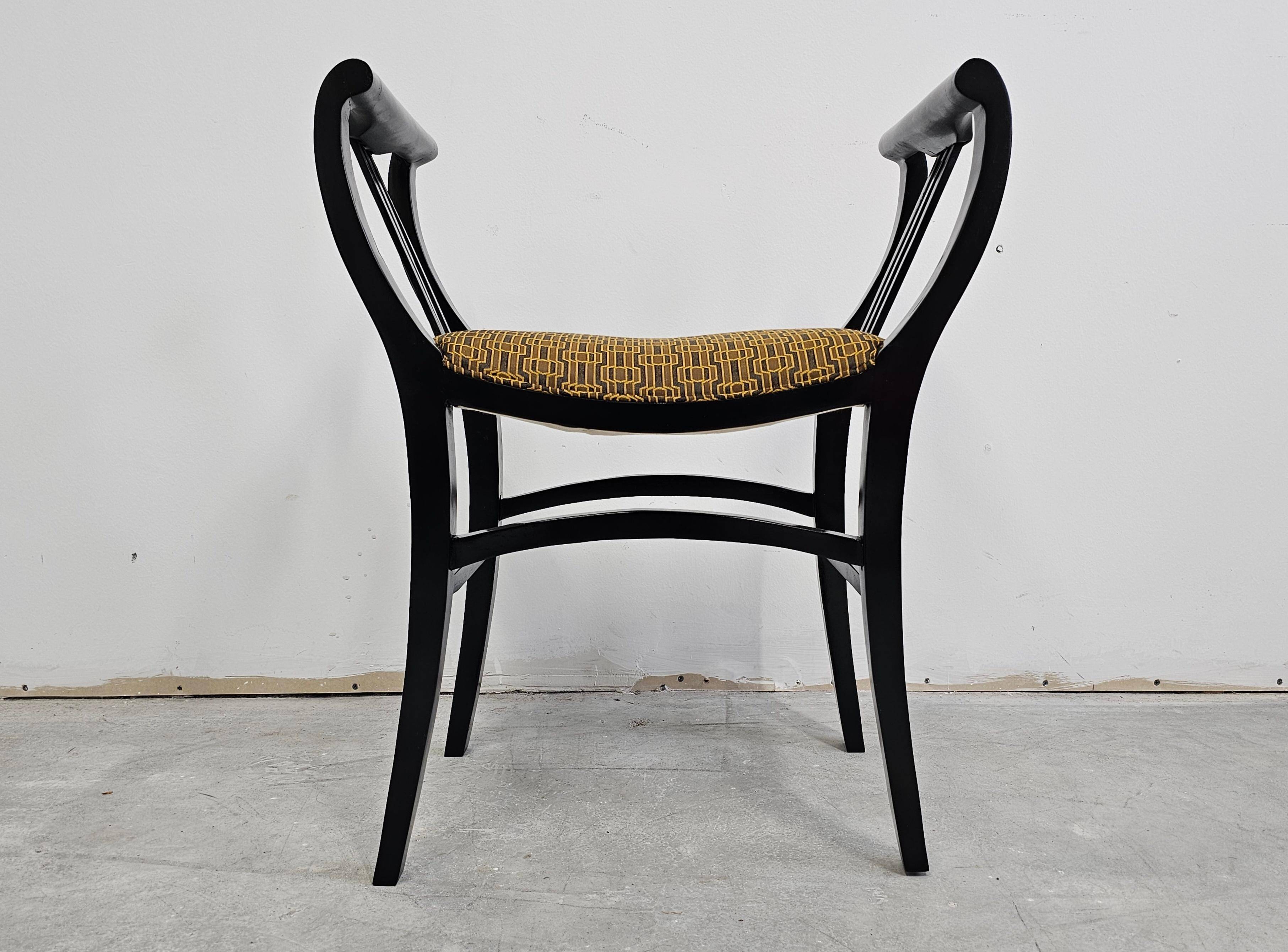 Pair of Gondola stools from the Secession movement in black lacquer, 1910s.