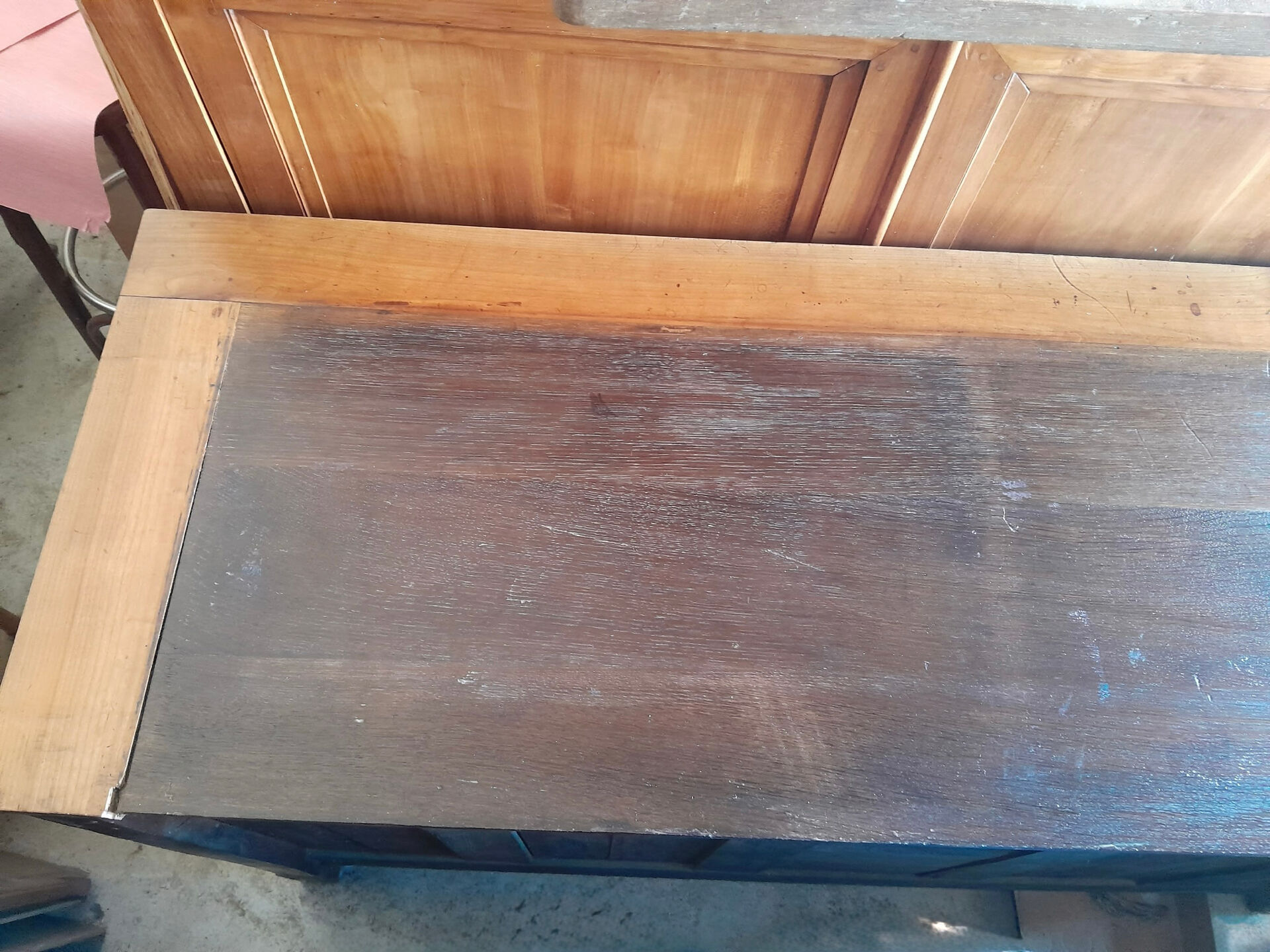 Buffet vaisselier en merisier blond
