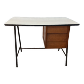 Formica desk