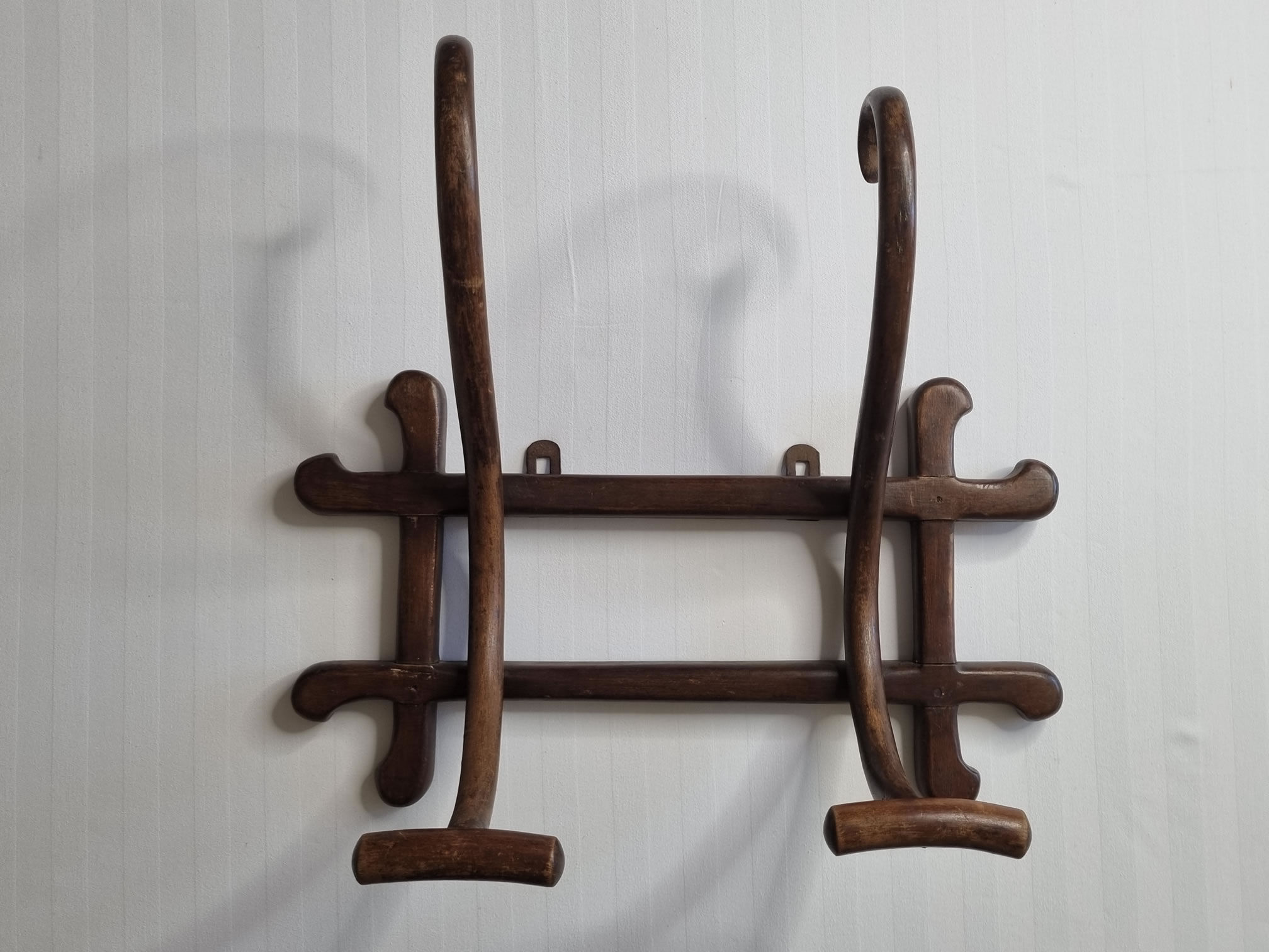 Coat rack 1900 in curved beech, Jacob & Josef Kohn, Vienna