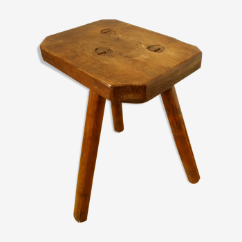 Tabouret de ferme tripode