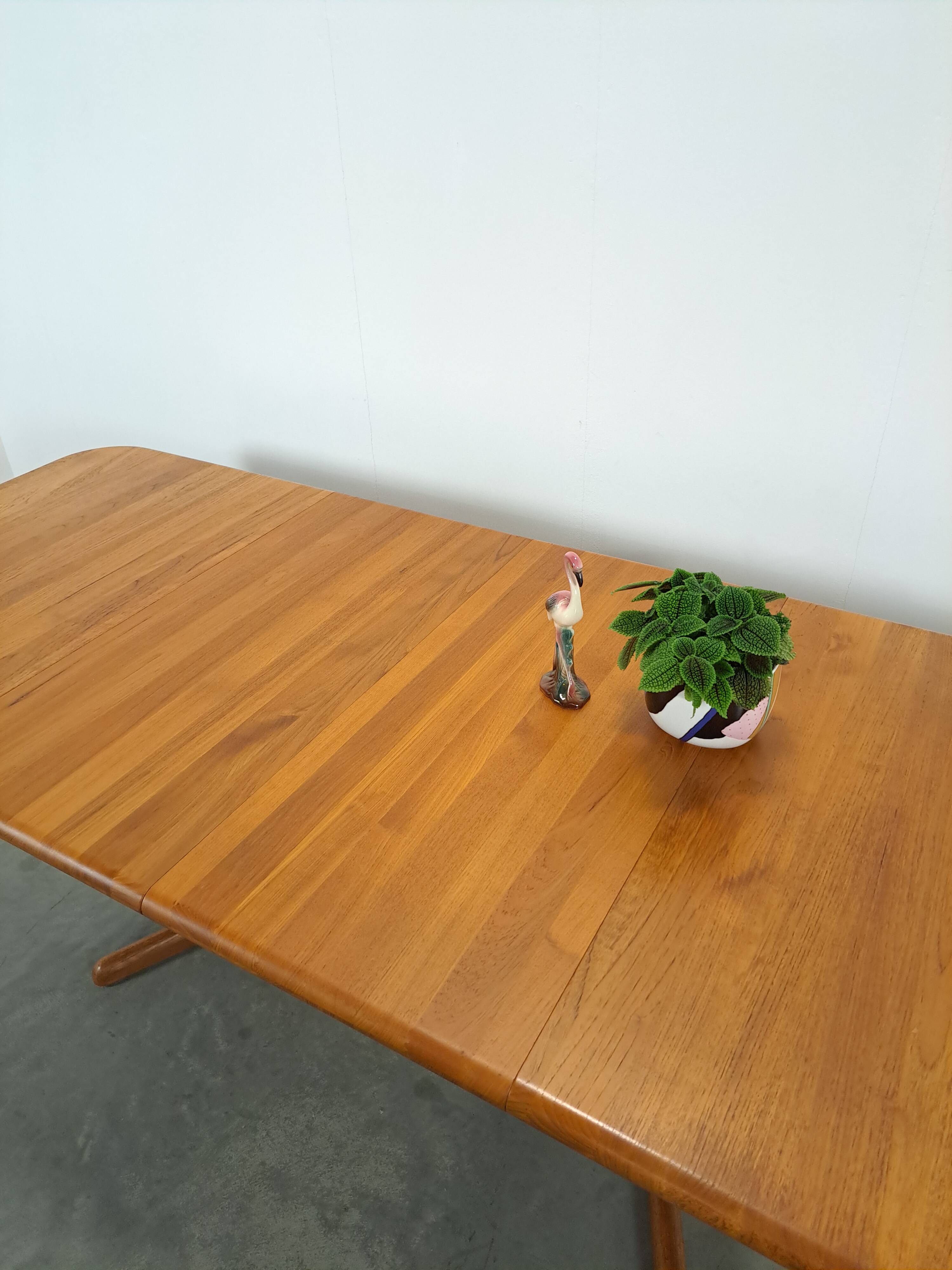 XL Deense uitschuifbare teak eettafel