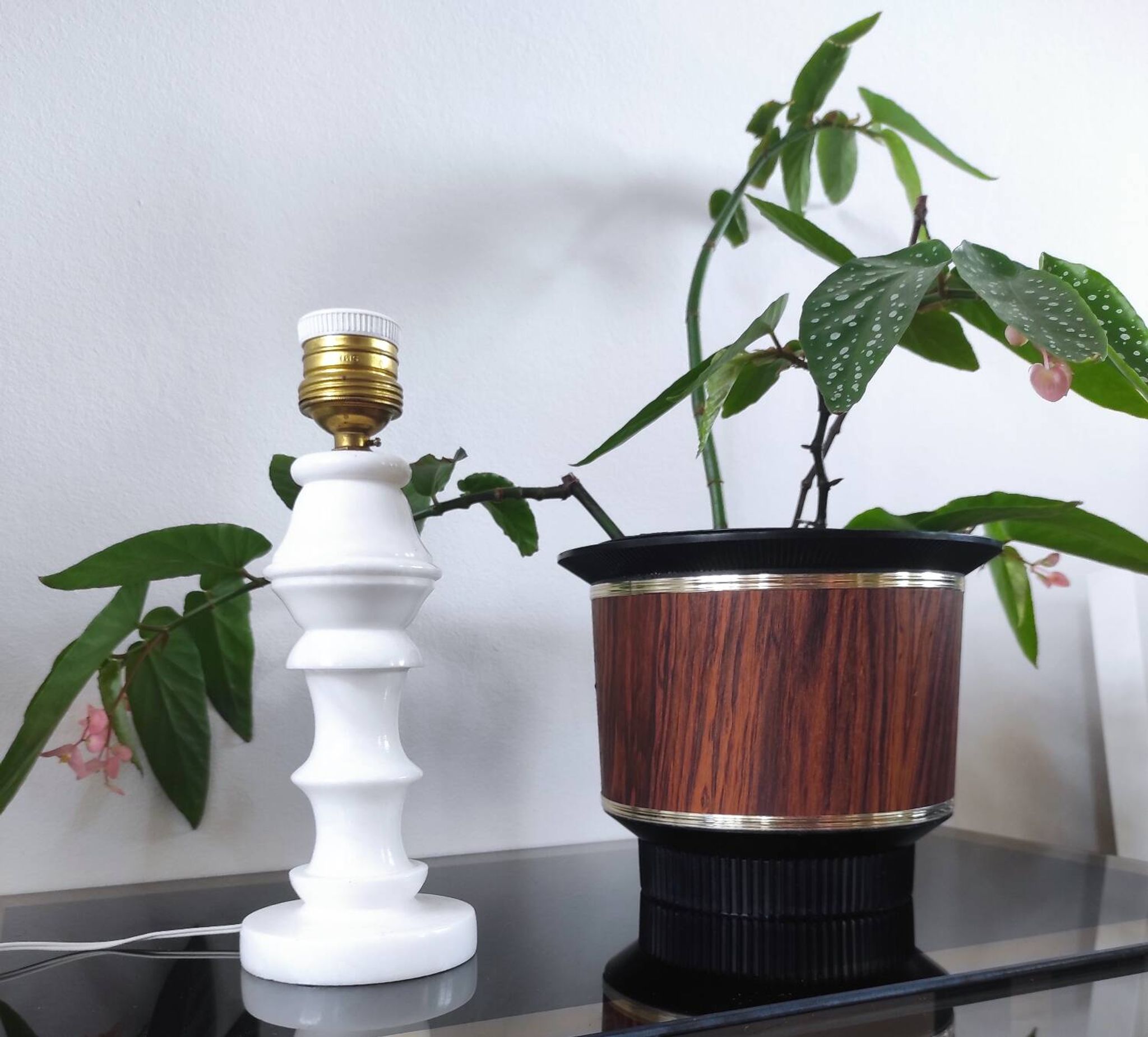 Vintage lamp base in white marble