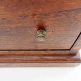 Paire de tables de chevet en bois anciennes