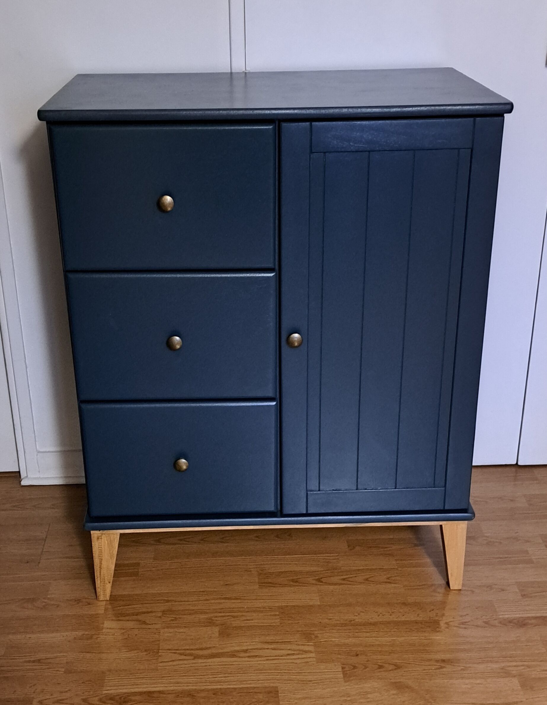 Commode scandinave bleu ganne