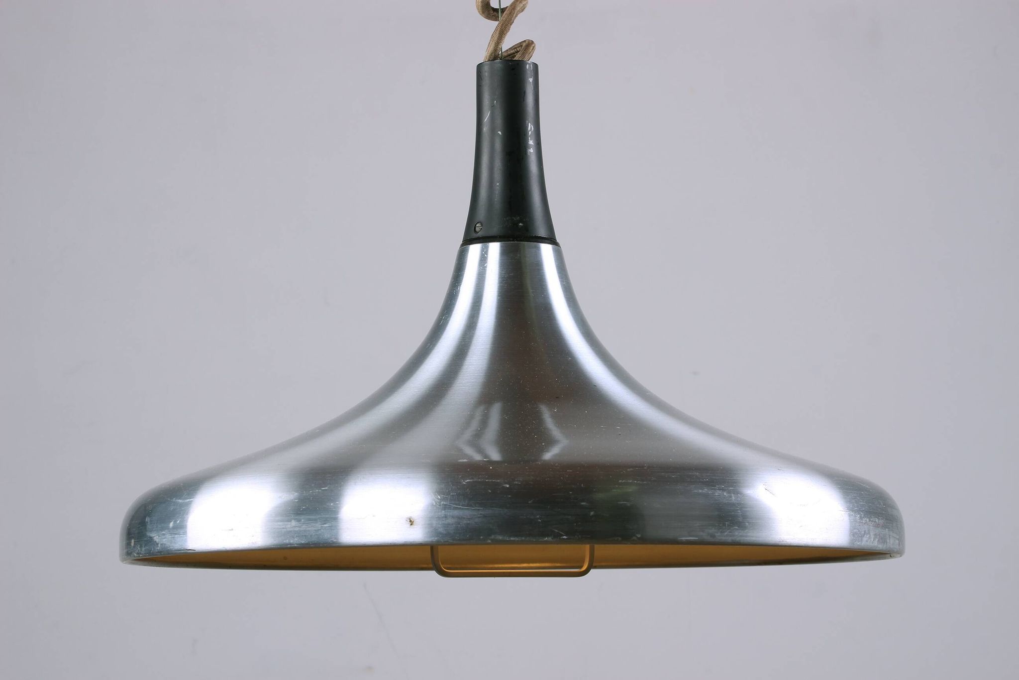 Grande suspension Allemande en métal chromé, modèle Tulip par Erco 1960.