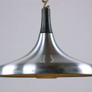 Grande suspension Allemande en métal chromé, modèle Tulip par Erco 1960.
