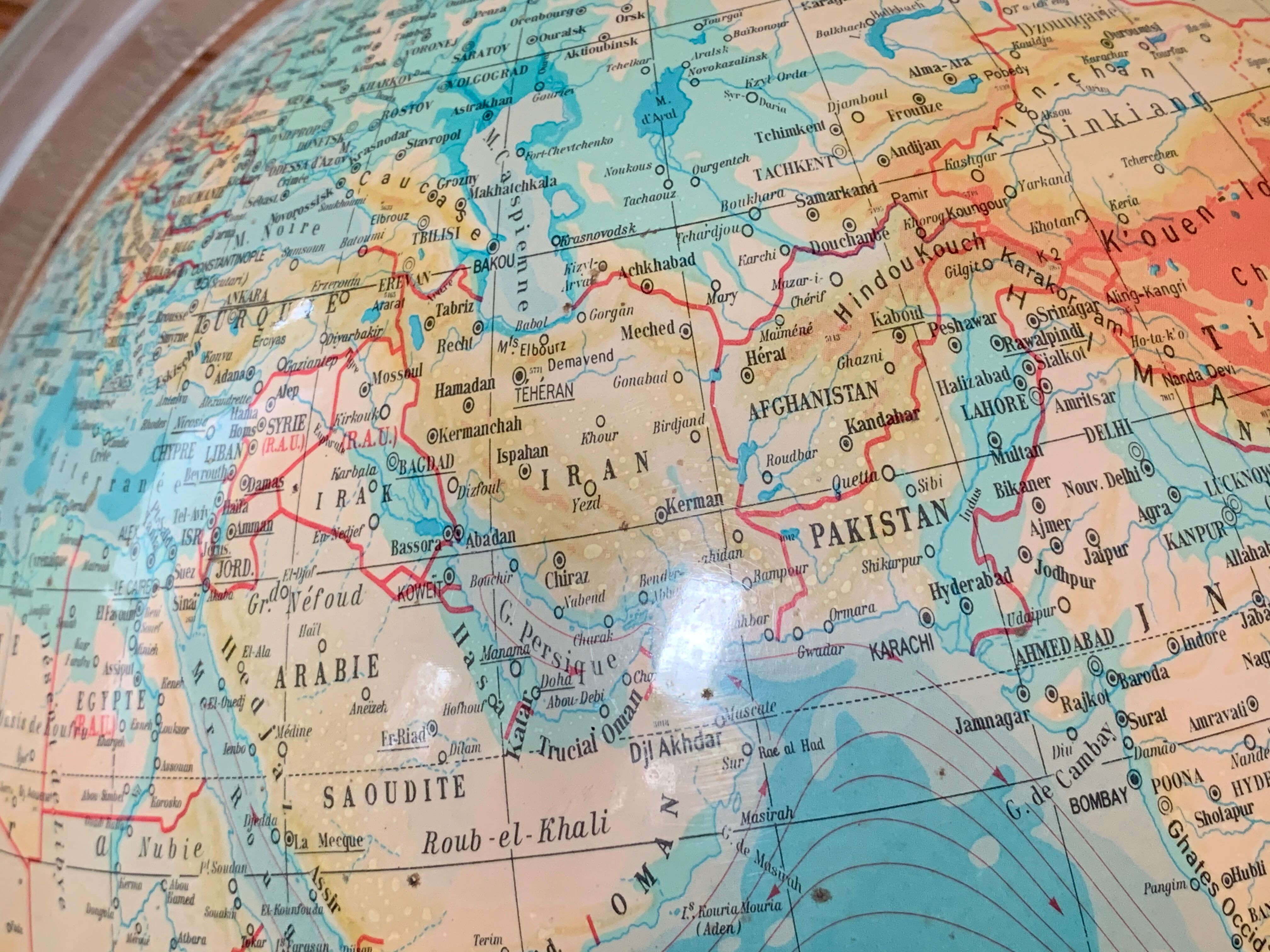 Bright world map 58cm Illumina globe 60s