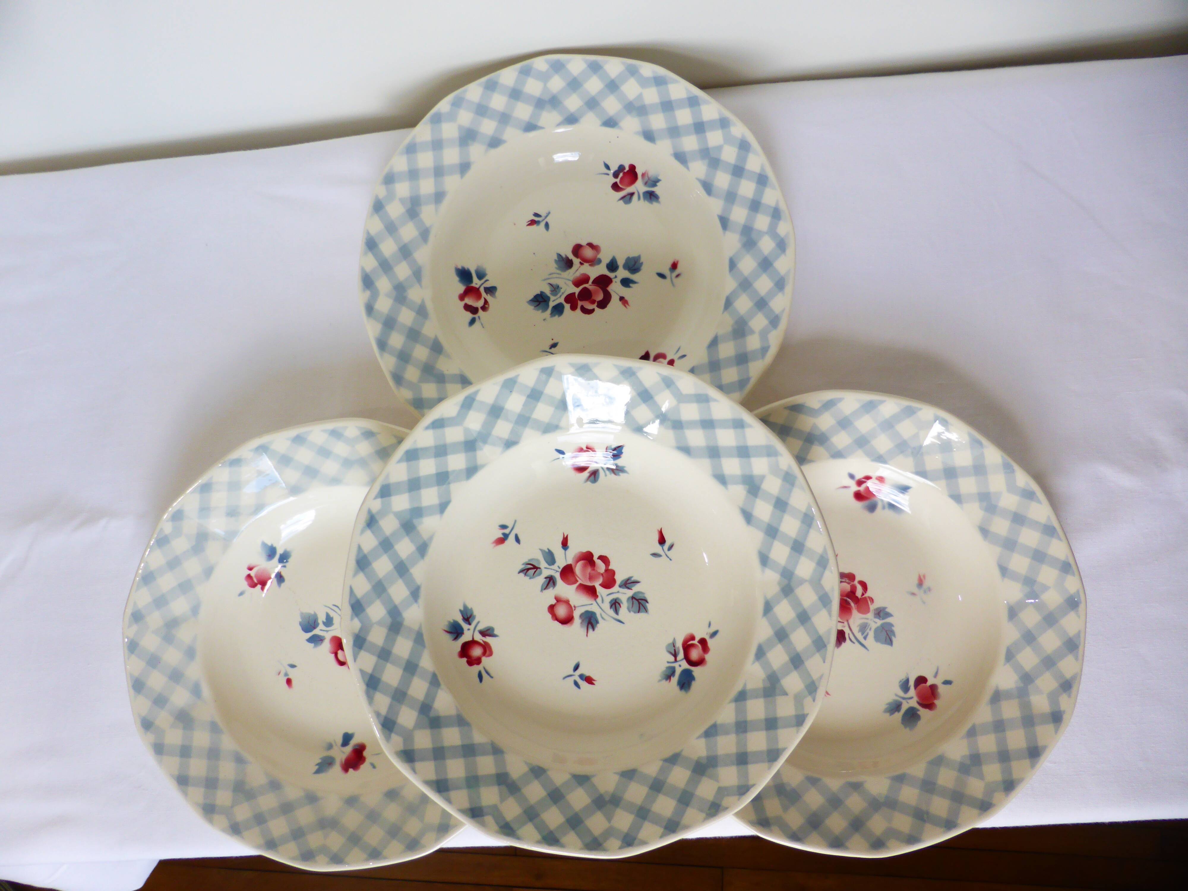 4 hollow plates of Digoin and Sarreguemines model Bastia 220629