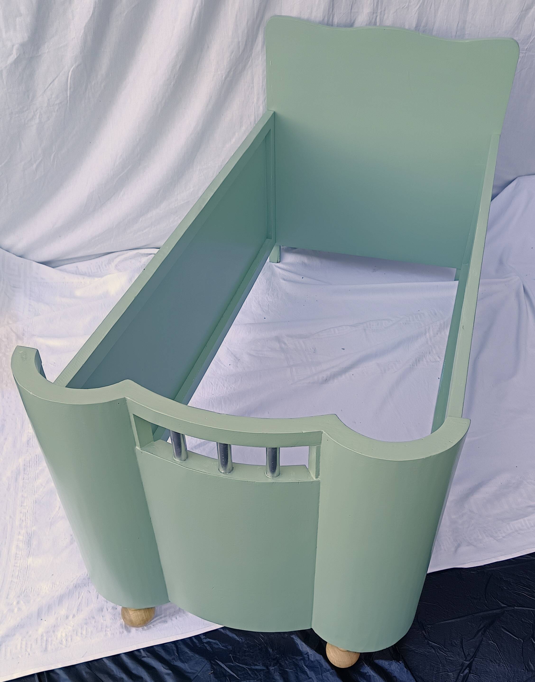 wooden bed 1950s child