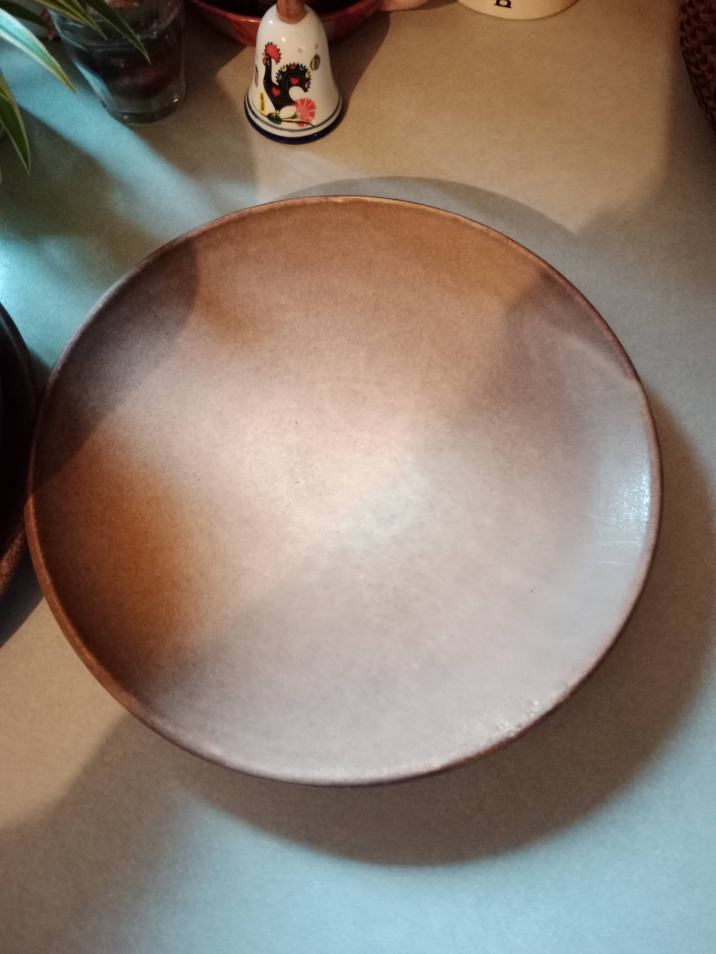 7 assiettes en grès vintage