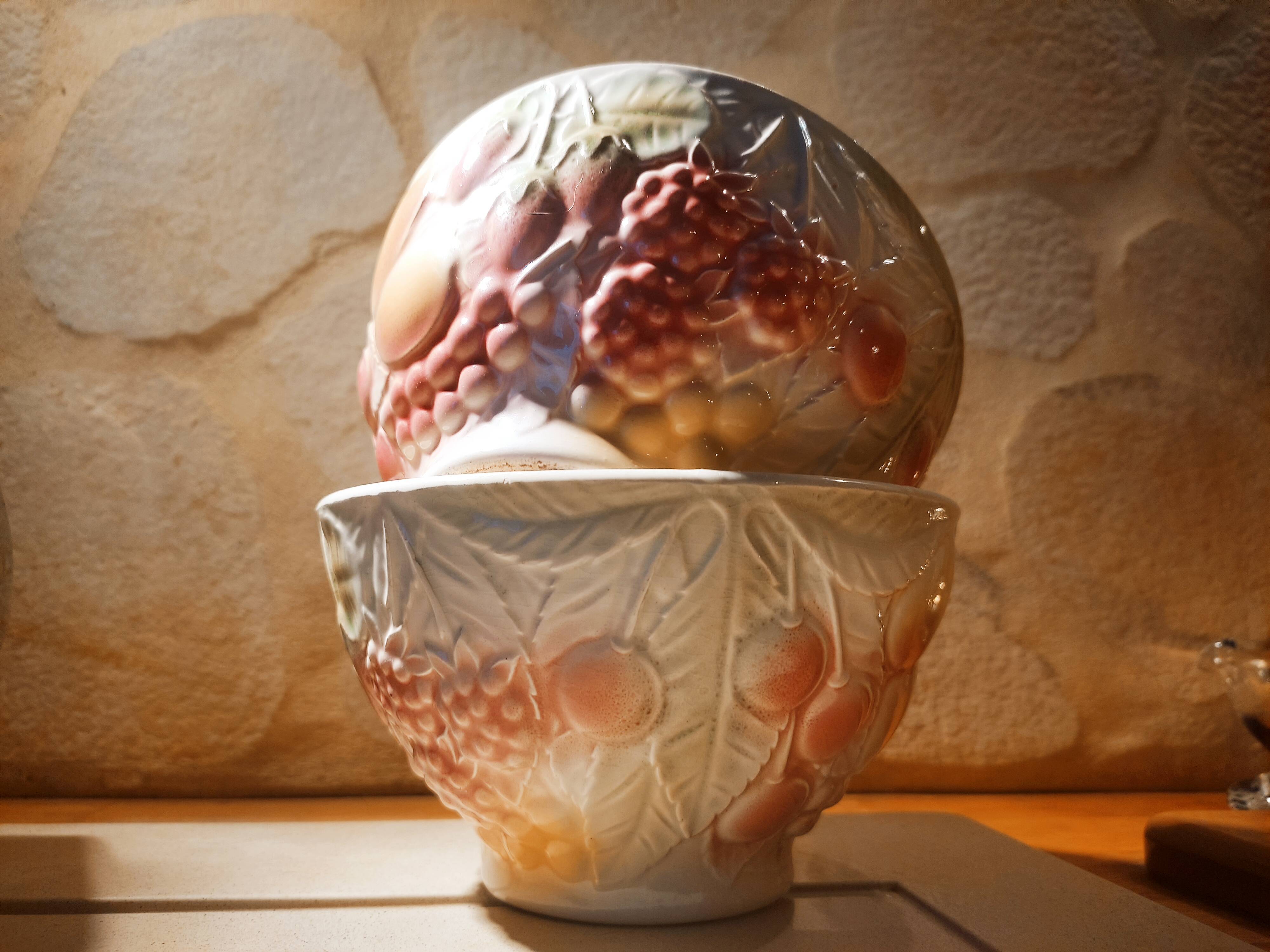 Duo of slurry bowls by Salins