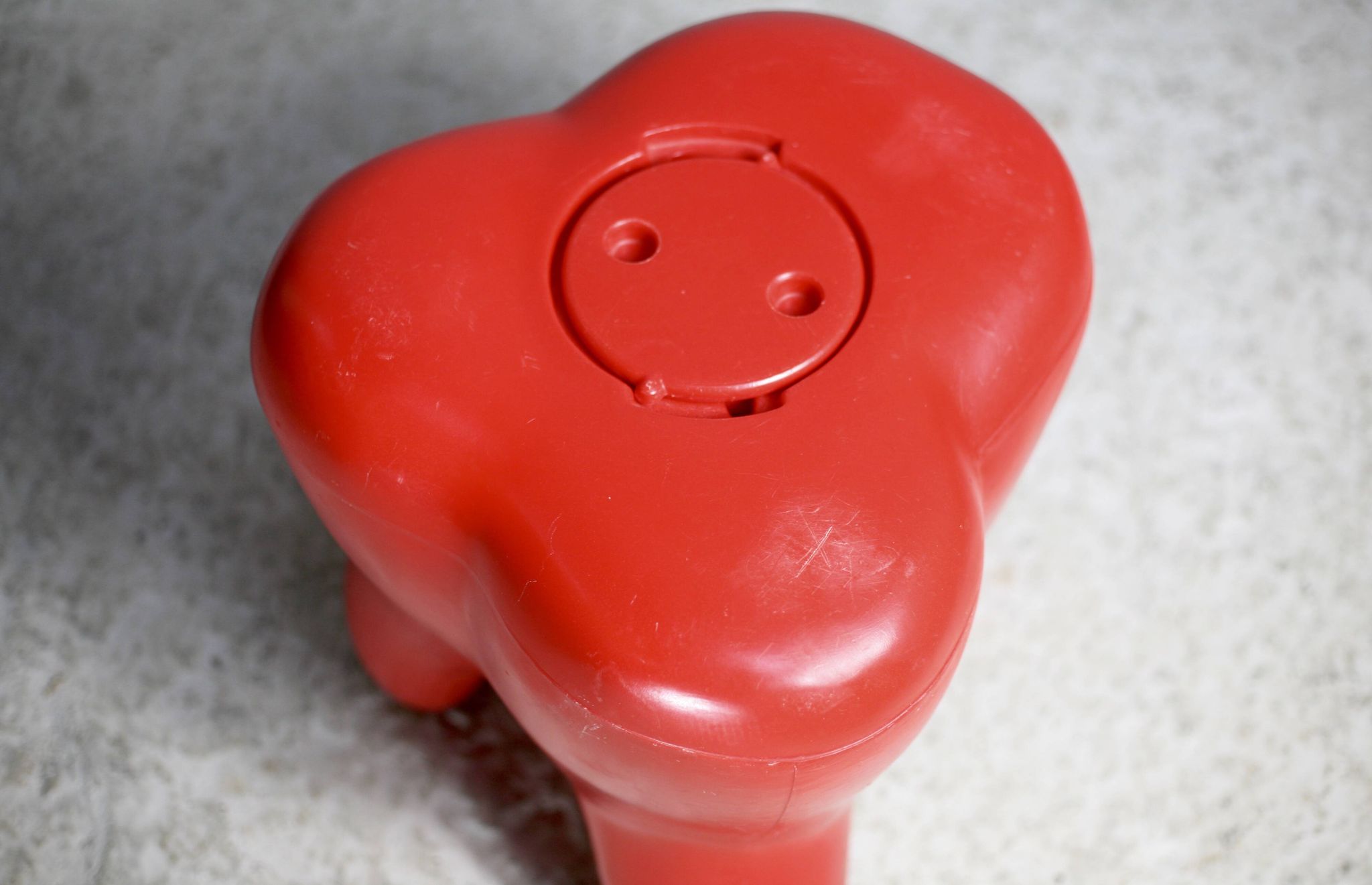 Tabouret "dent". Vintage. Plastique.
