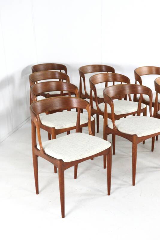 Set of 10 Johannes Andersen chairs for Uldum Møbelfabrik - Danish design