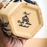 Small vase from the Royal Delft workshop Blue.