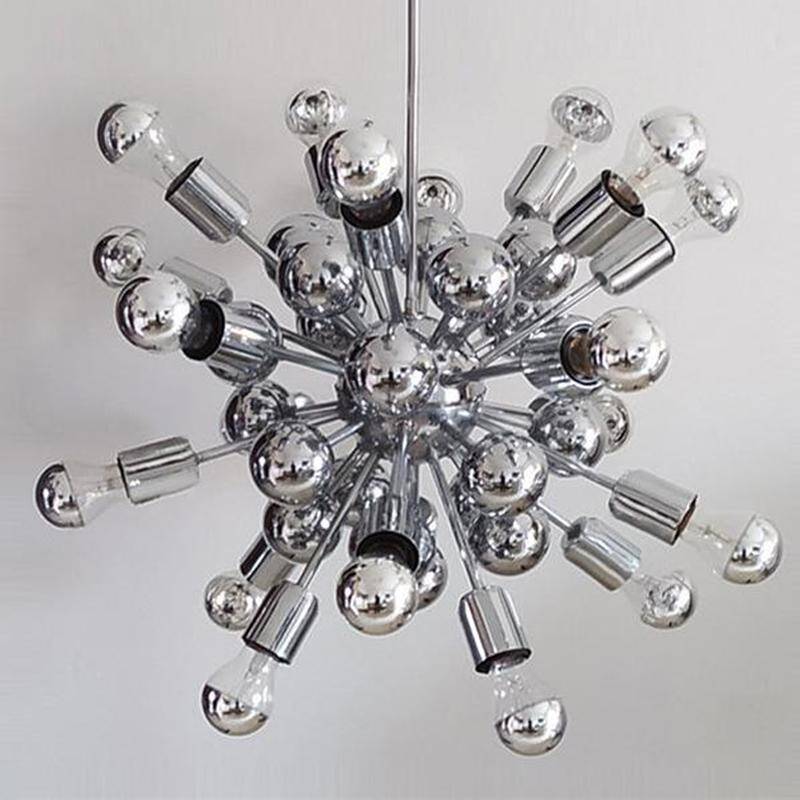 1970s Astonishing Chandelier Sputnik by Goffredo Reggiani in Chrome. Made i