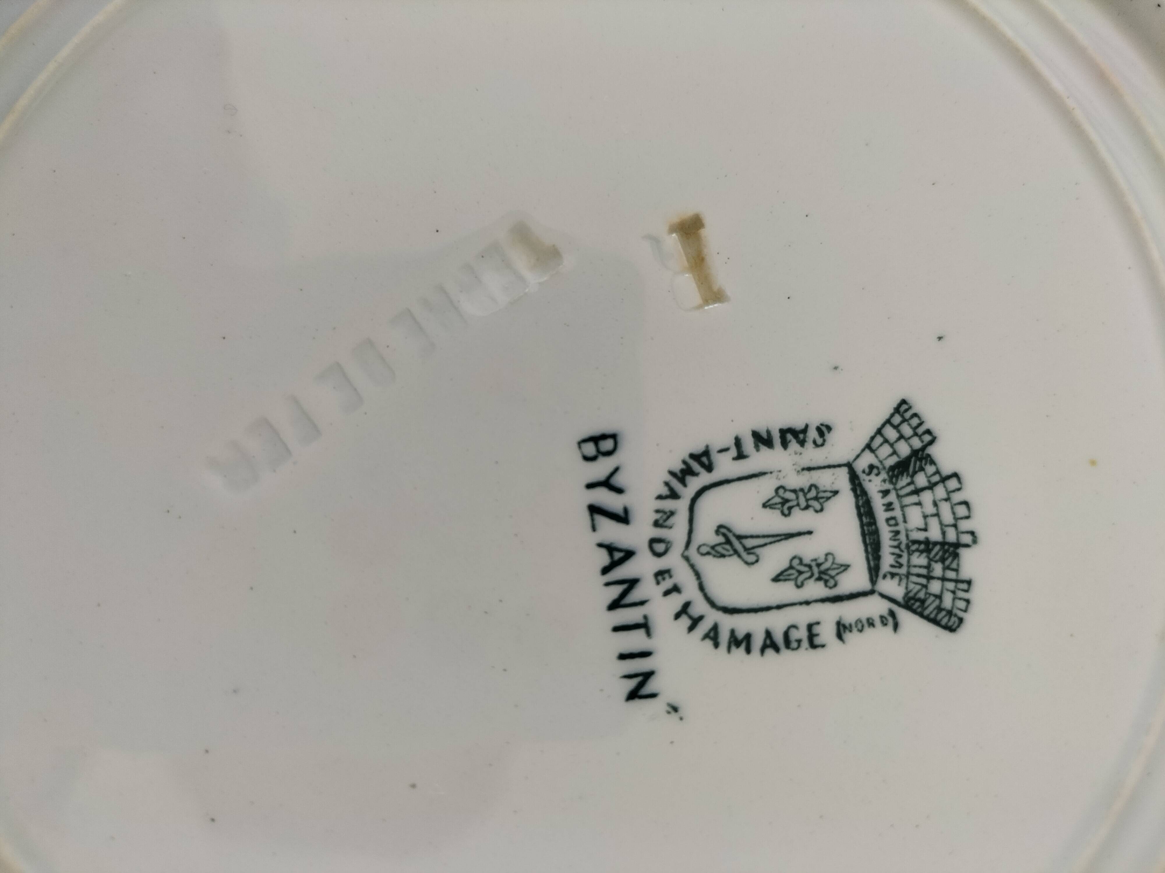 6 Saint-Amand Hamage ironstone plates – Byzantine decor