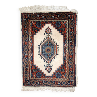 Tapis vintage fait main Hamadan en laine rouge (41cm x 59cm) – Années 1970