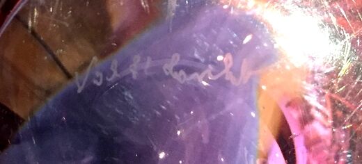Triangular cut in val st lambert crystal of pink purple color