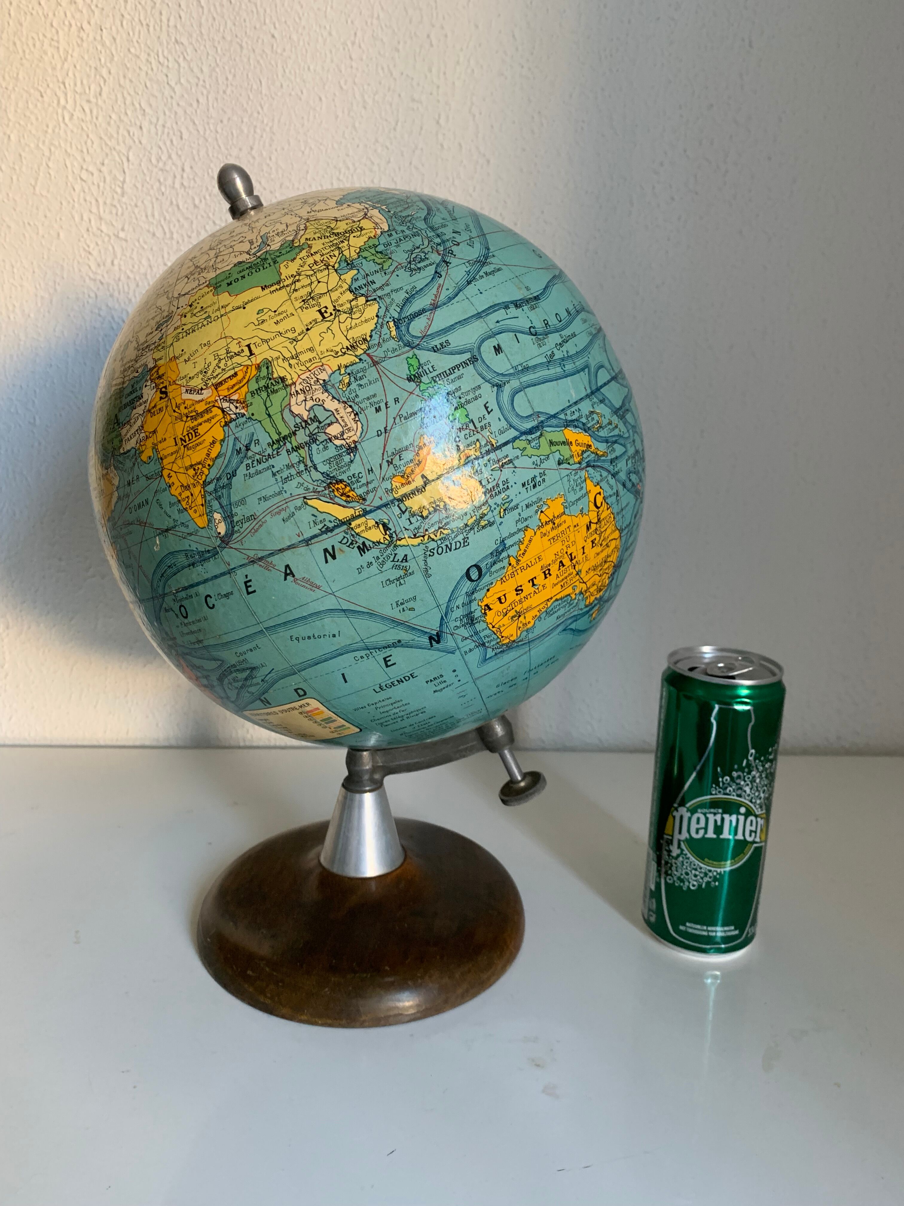 Vintage globe 1950 terrestrial wood Girard Barrère Forest - 38 cm