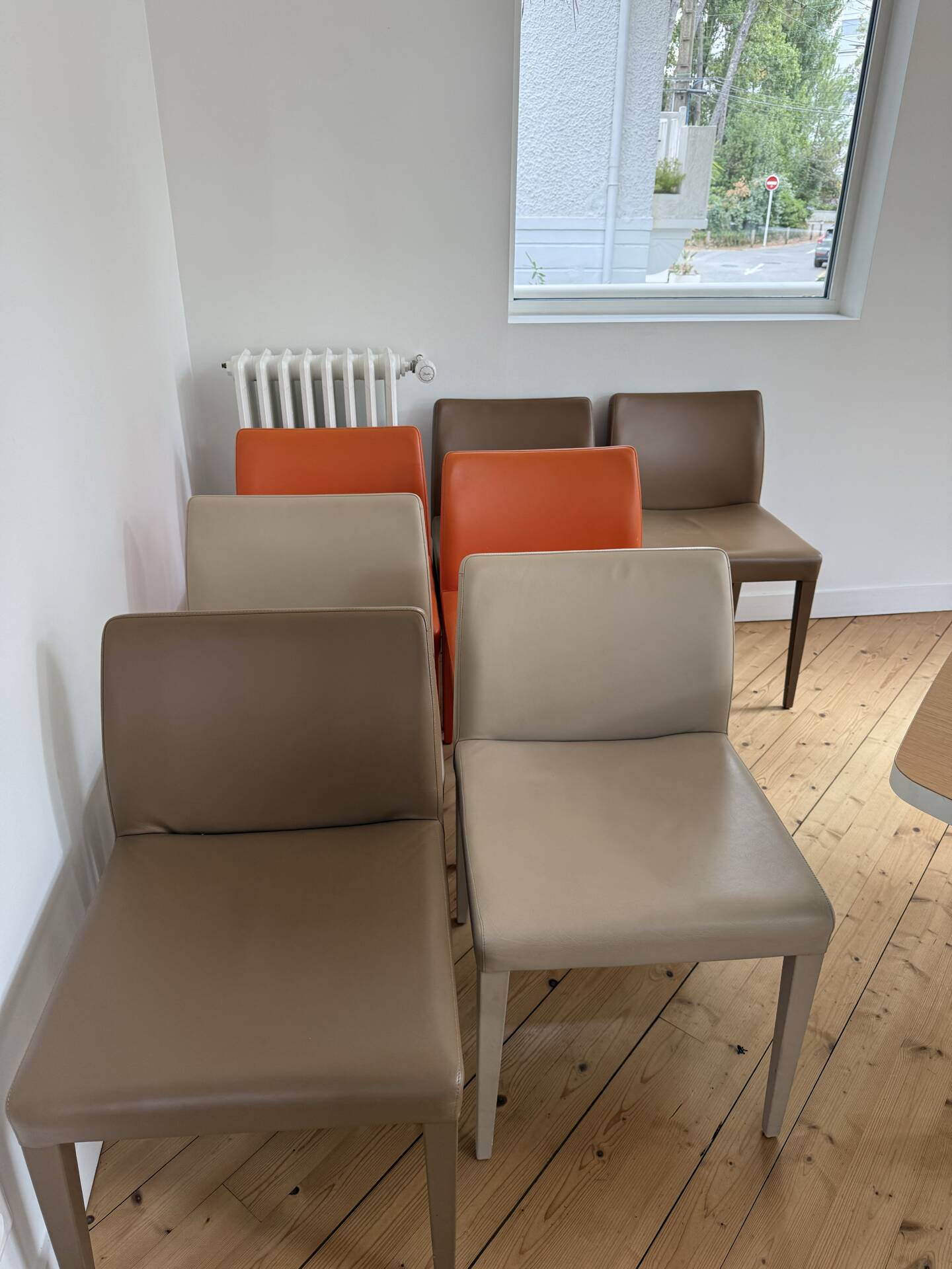 1 lot de 8 chaises Poltrona Frau