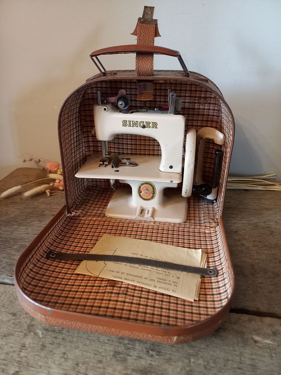 Sewing machine toy vintage Baby Singer 1950 1960