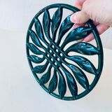 Enamelled cast iron trivets