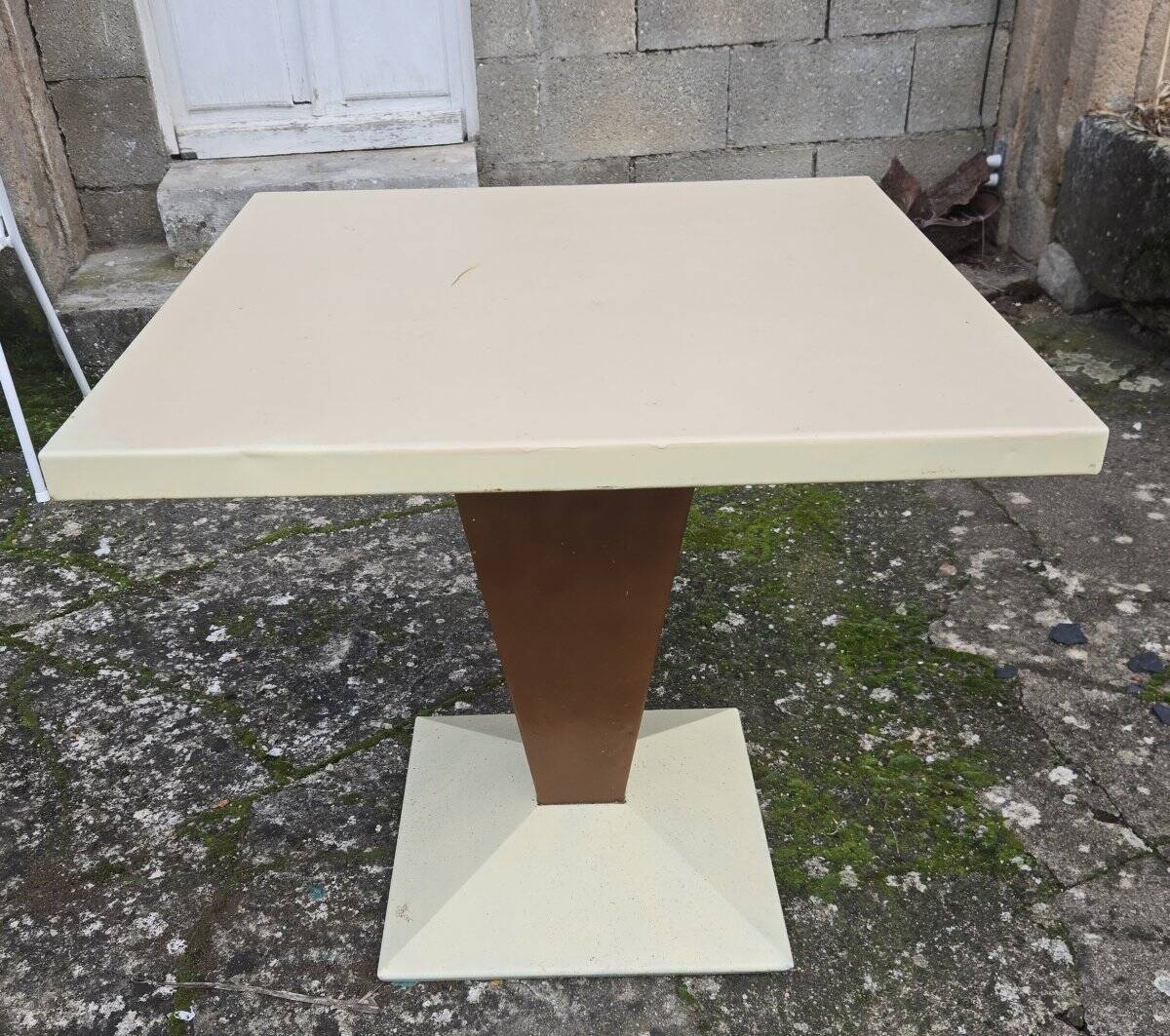 Tolix table in metal / central leg design – 80 x 80 x 80 cm / 20th century