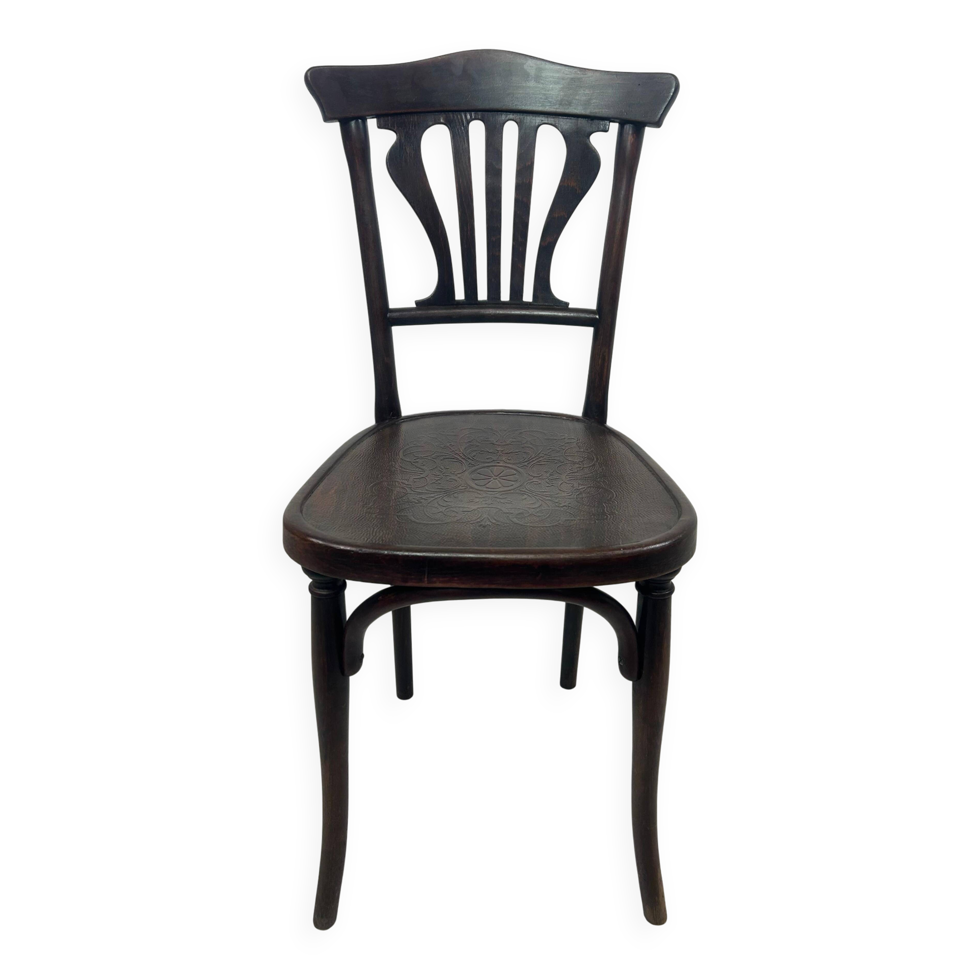 Curved wooden dining chair no. 228 by Thonet