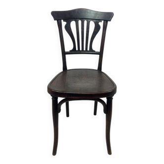 Curved wooden dining chair no. 228 by Thonet