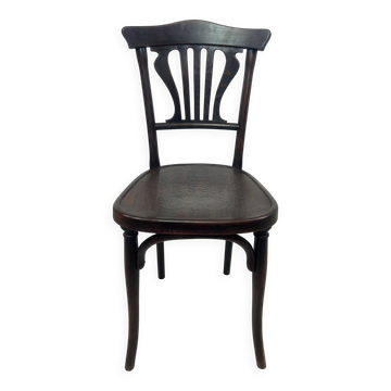 Curved wooden dining chair no. 228 by Thonet