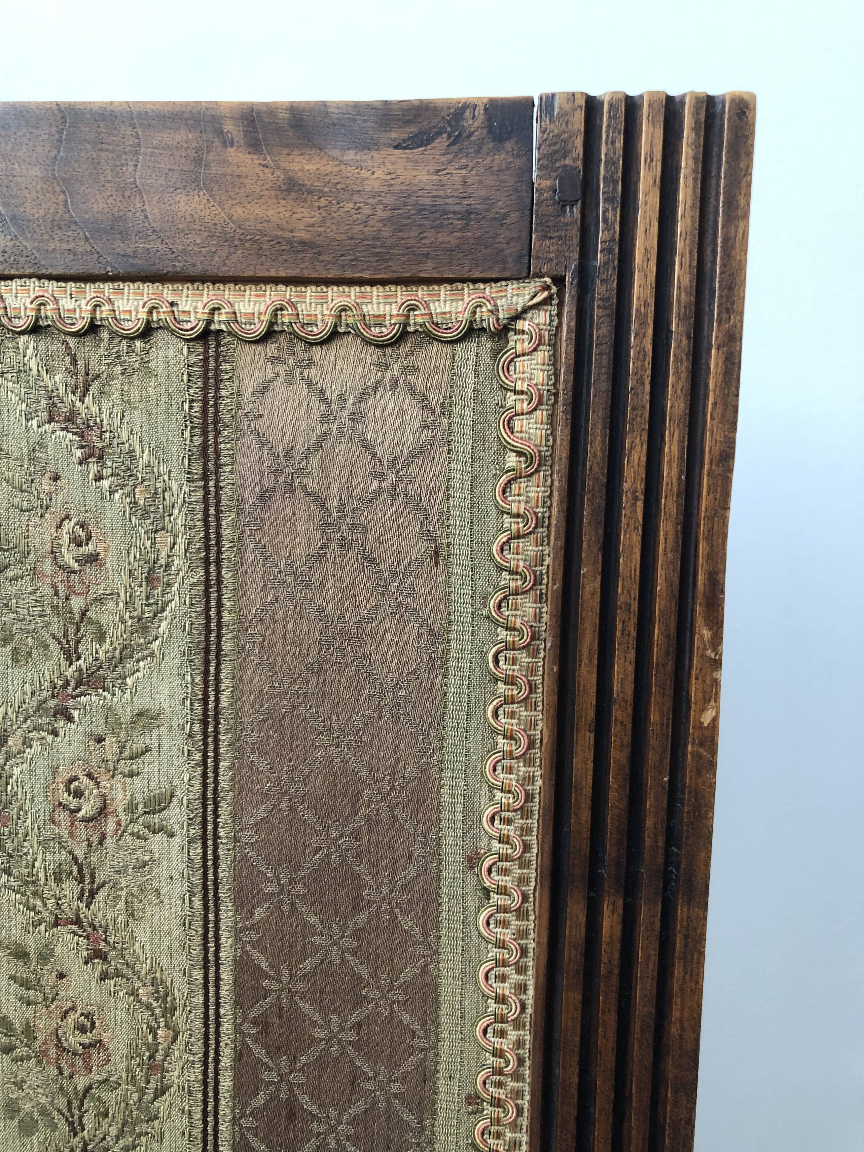 Wood and fabric screen
