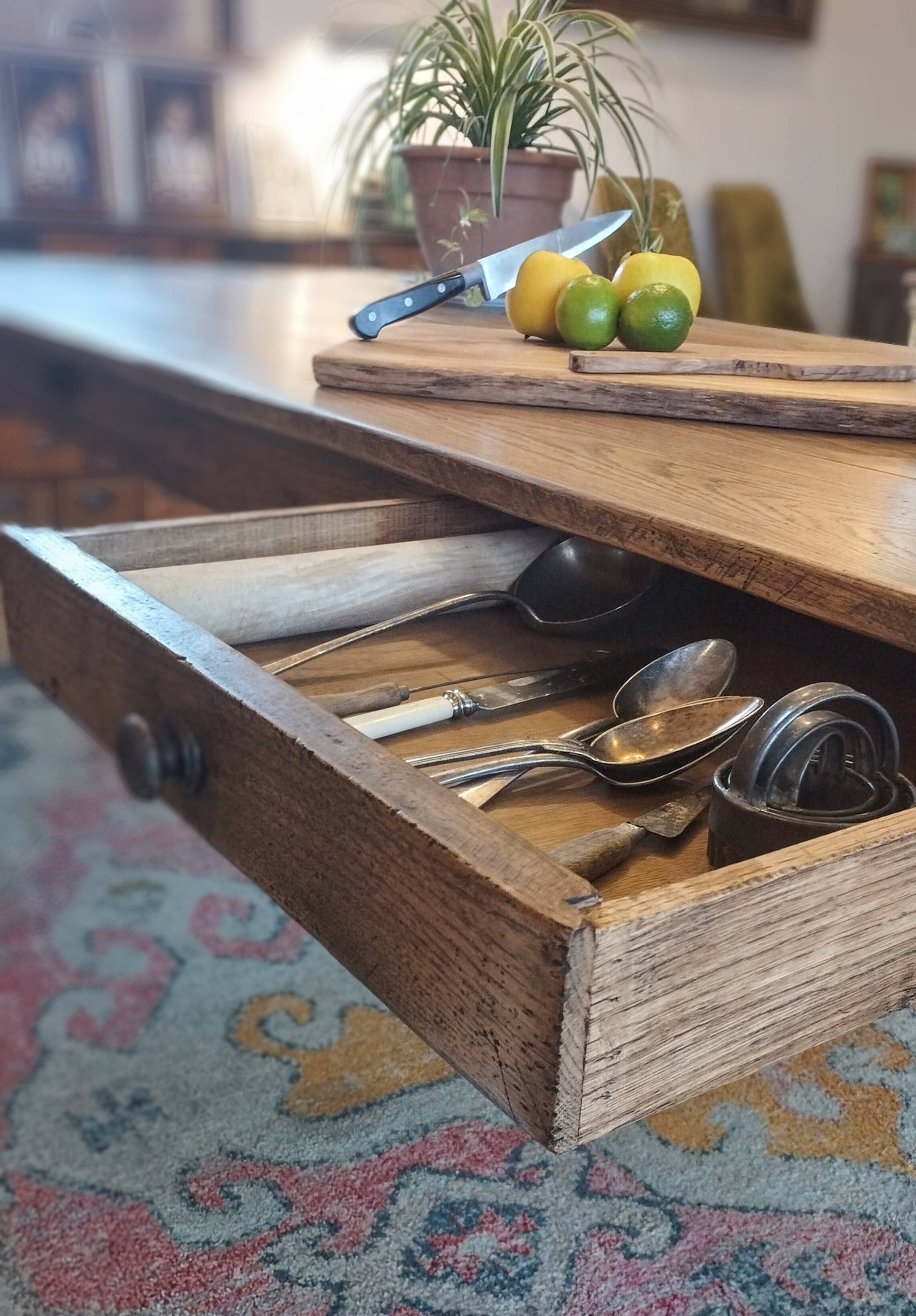 Large solid oak farmhouse table with two drawers 260 cm x 100 cm