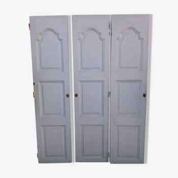 Antique dressing doors