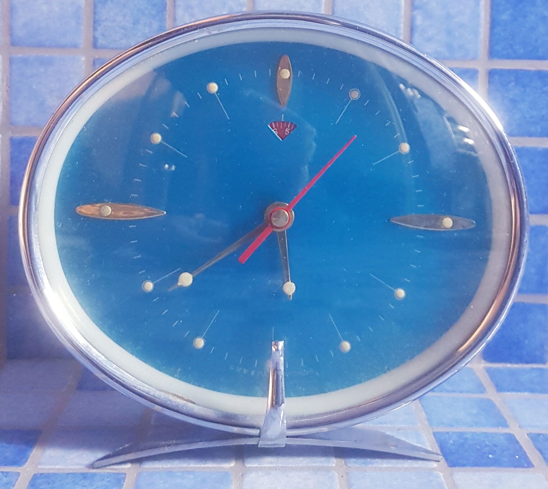Diamond Turquoise alarm clock from the 70s