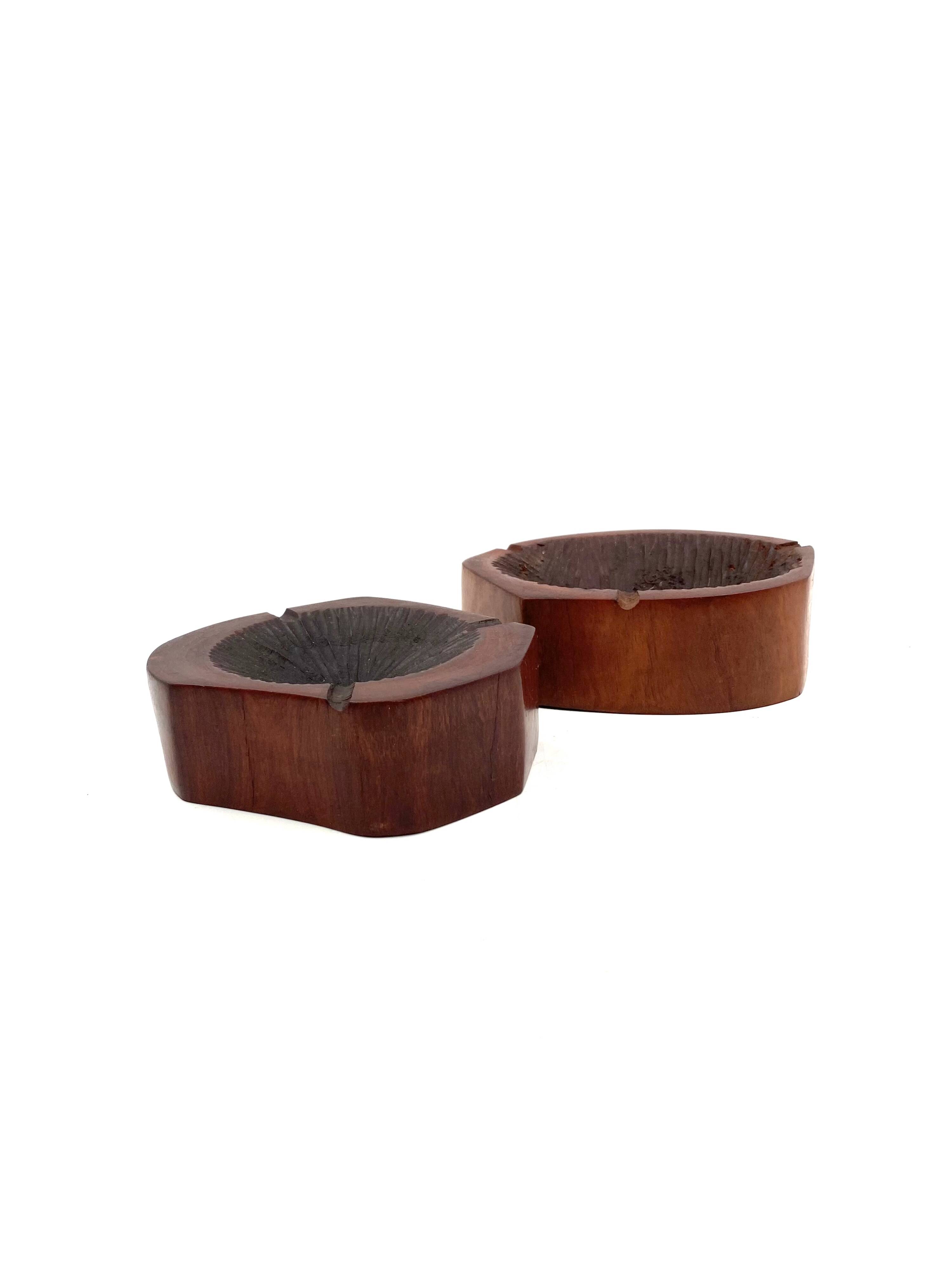 Organic modern set of 2 wood ashtrays, France 1970s