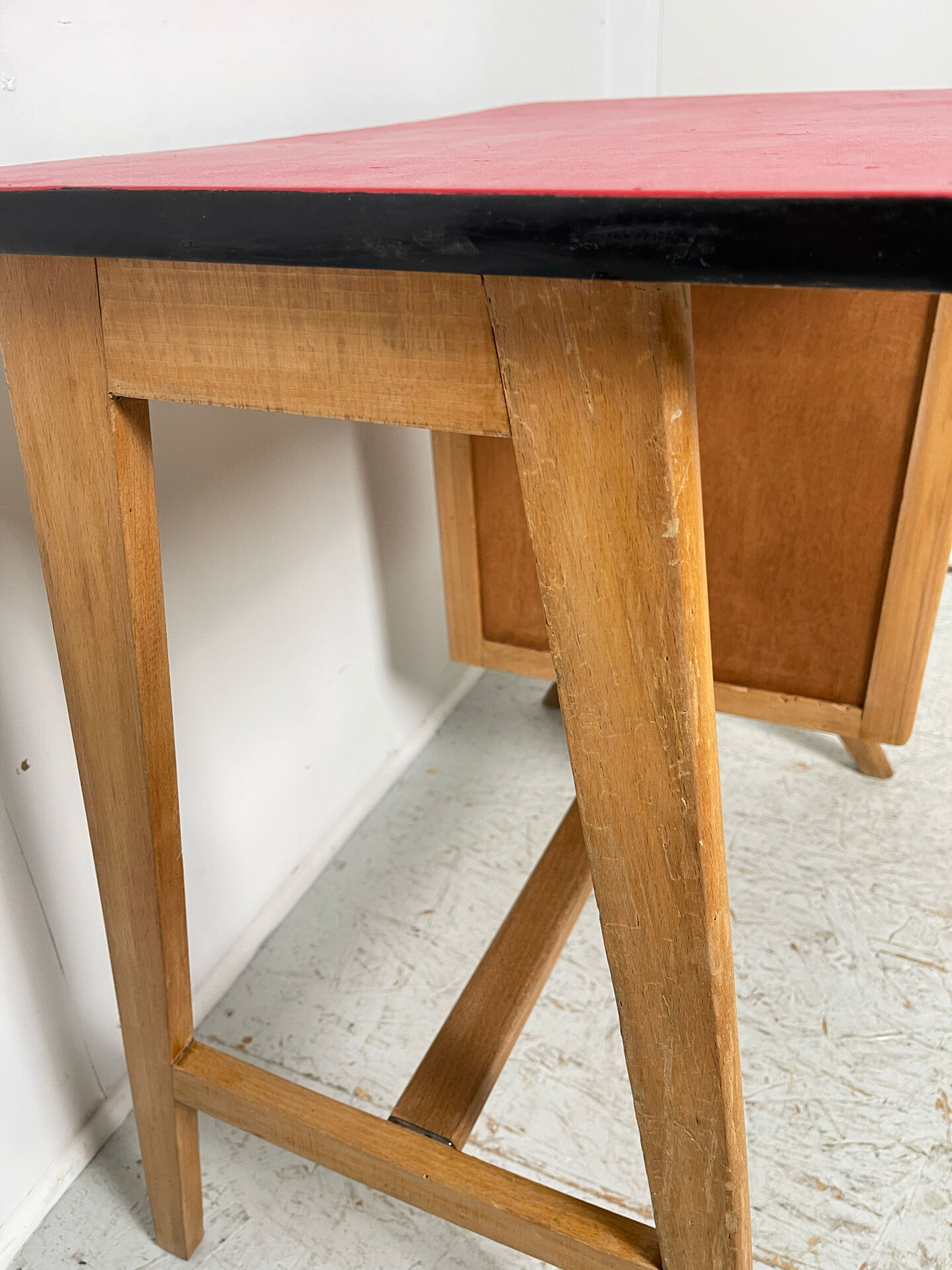 Compass leg desk 1970