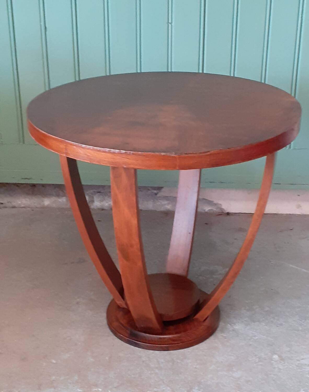 Artdeco pedestal table.