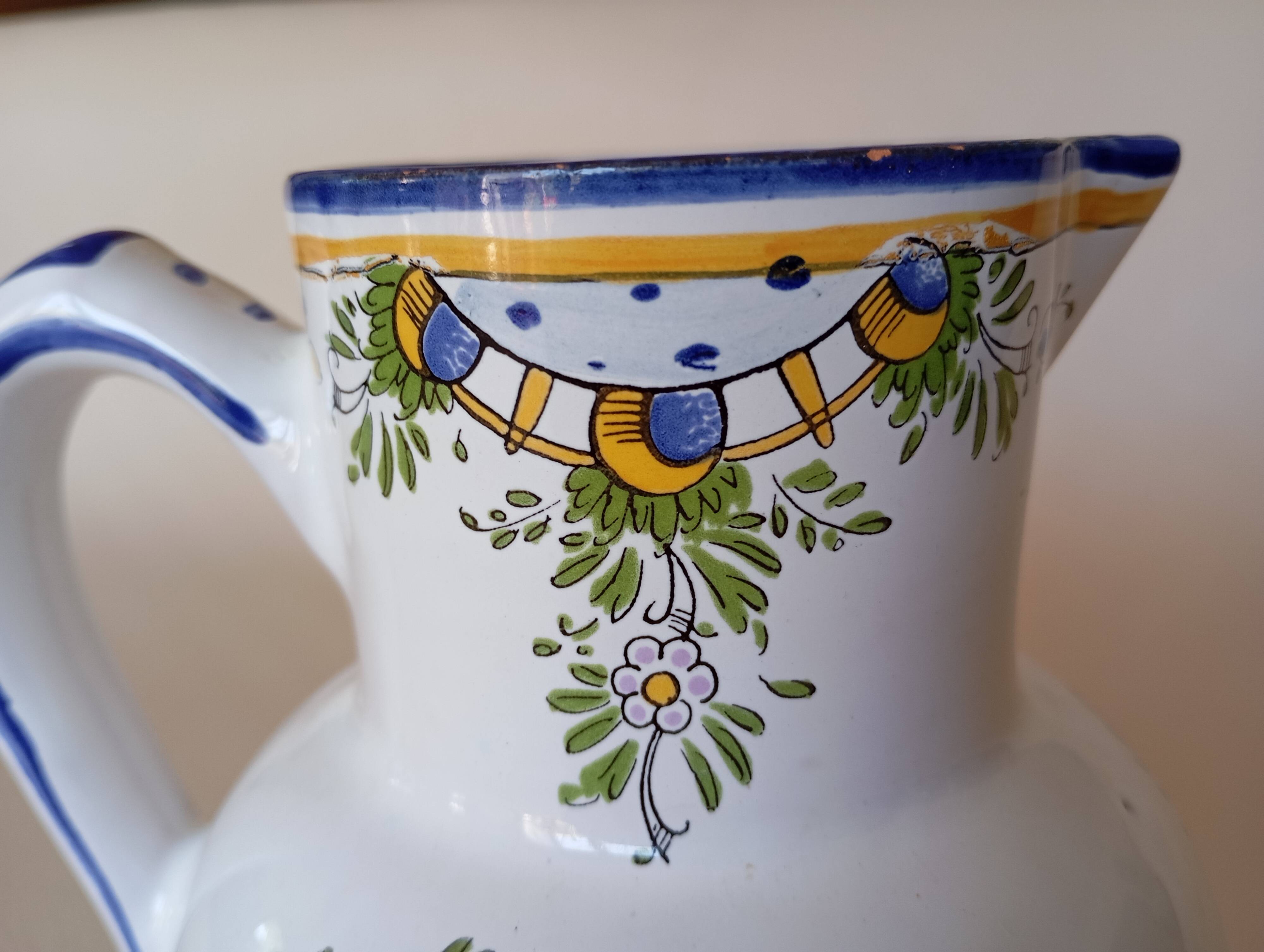 Angoulême earthenware pitcher "Le Renoleau" Moustiers decor