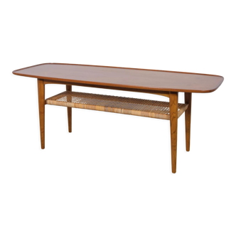 Table basse danoise en teck et rotin du milieu du siècle, années 1960