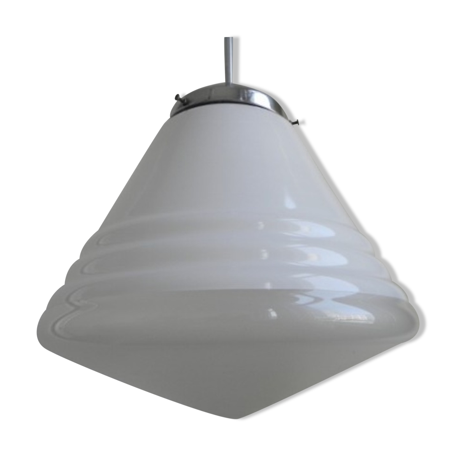 Art deco pendant light with Philips globe