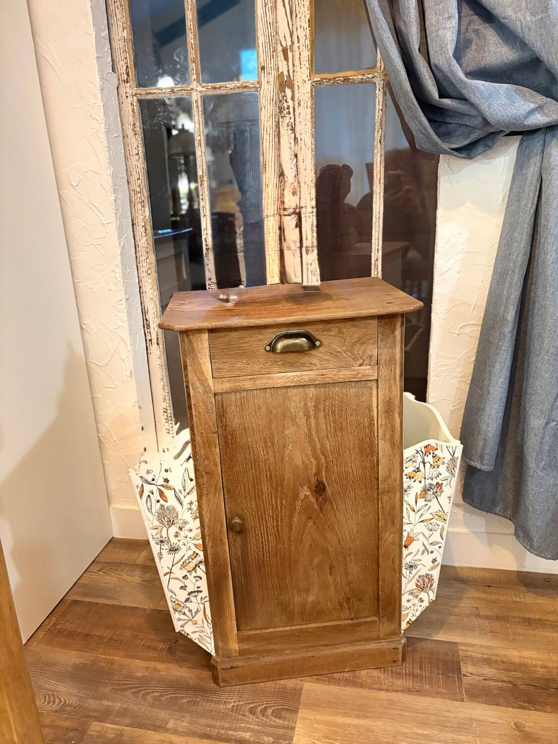 Bedside table with magazine rack - Gaspard